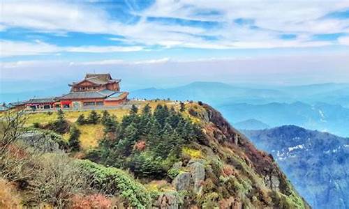 去峨眉山跟团好还是自由行好_峨眉山旅游攻略2天自由行